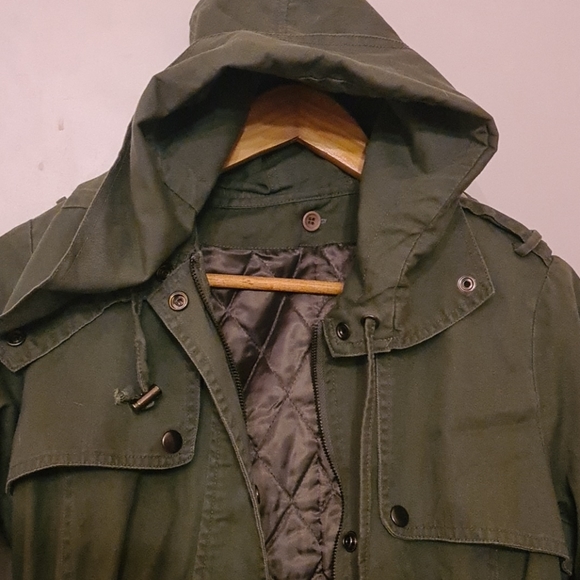 YesStyle olive jacket with detachable inner lining - Picture 3 of 7